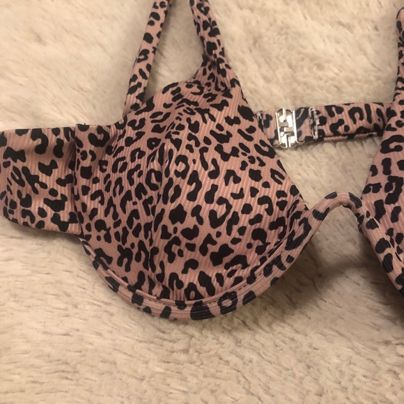Leopard Print Ribbed Underwire Push Up Bikini Top - Picture 3 of 4